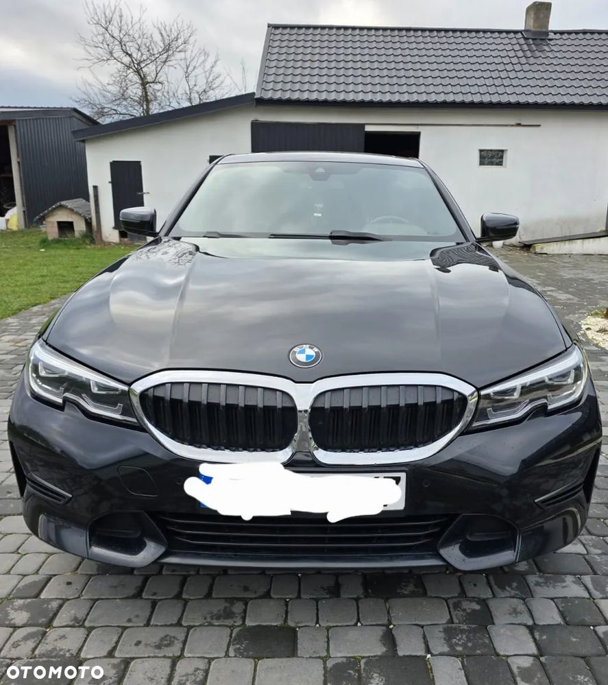 BMW Seria 3 330i Sport - 6