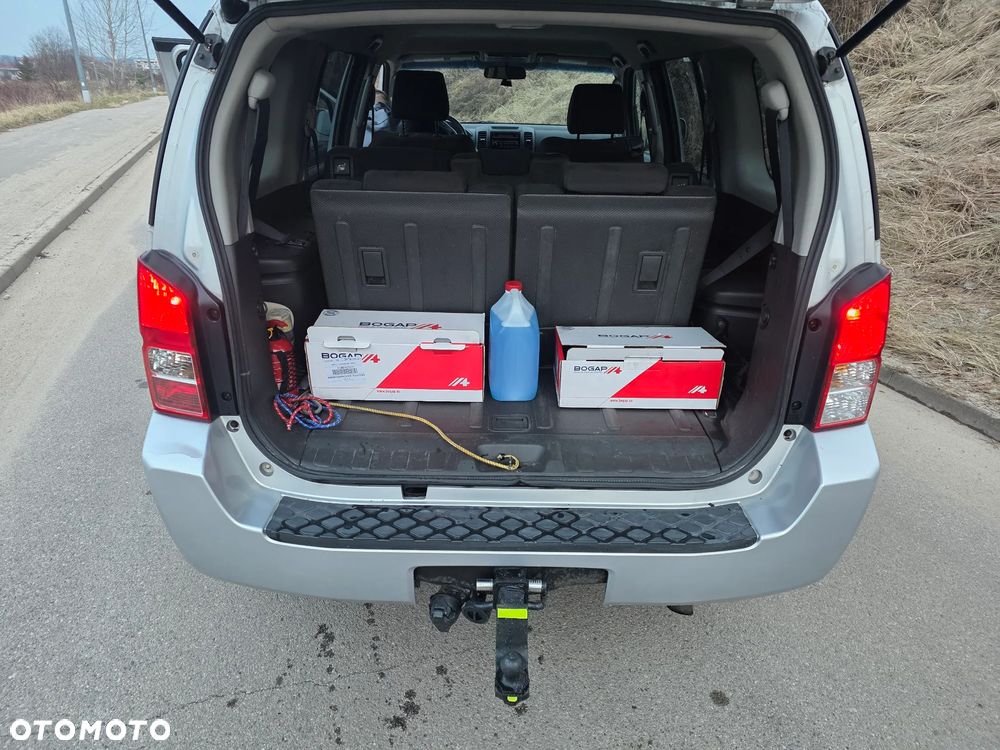 Nissan Pathfinder - 15