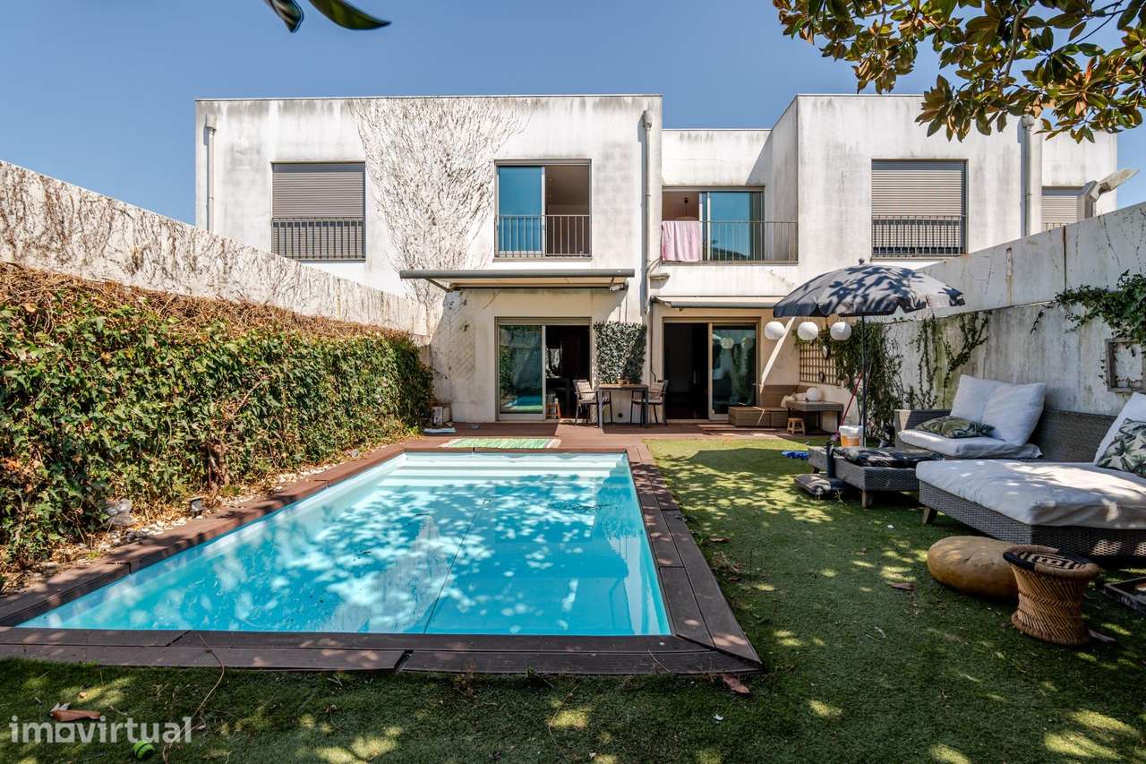 Excelente Moradia T4+1 - Com jardim, piscina e garagem para 2... - Grande imagem: 3/44