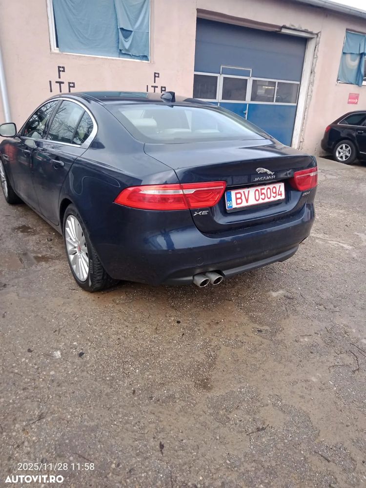 Jaguar XE 20d Aut. Prestige - 22