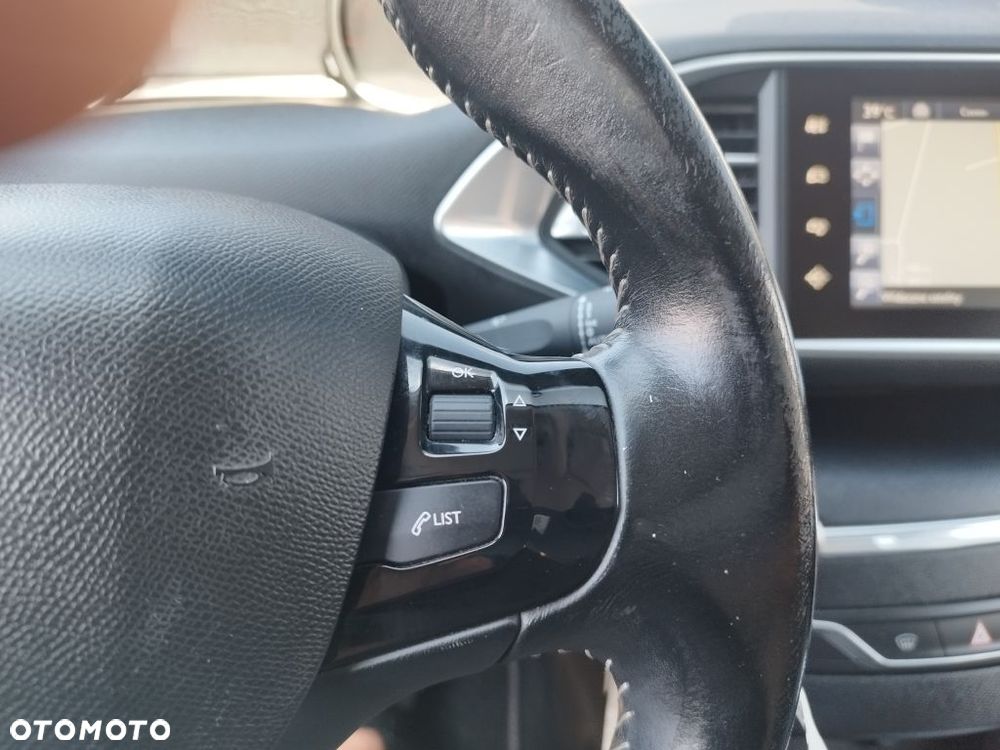 Peugeot 308 BlueHDi FAP 120 EAT6 Stop & Start Allure - 27