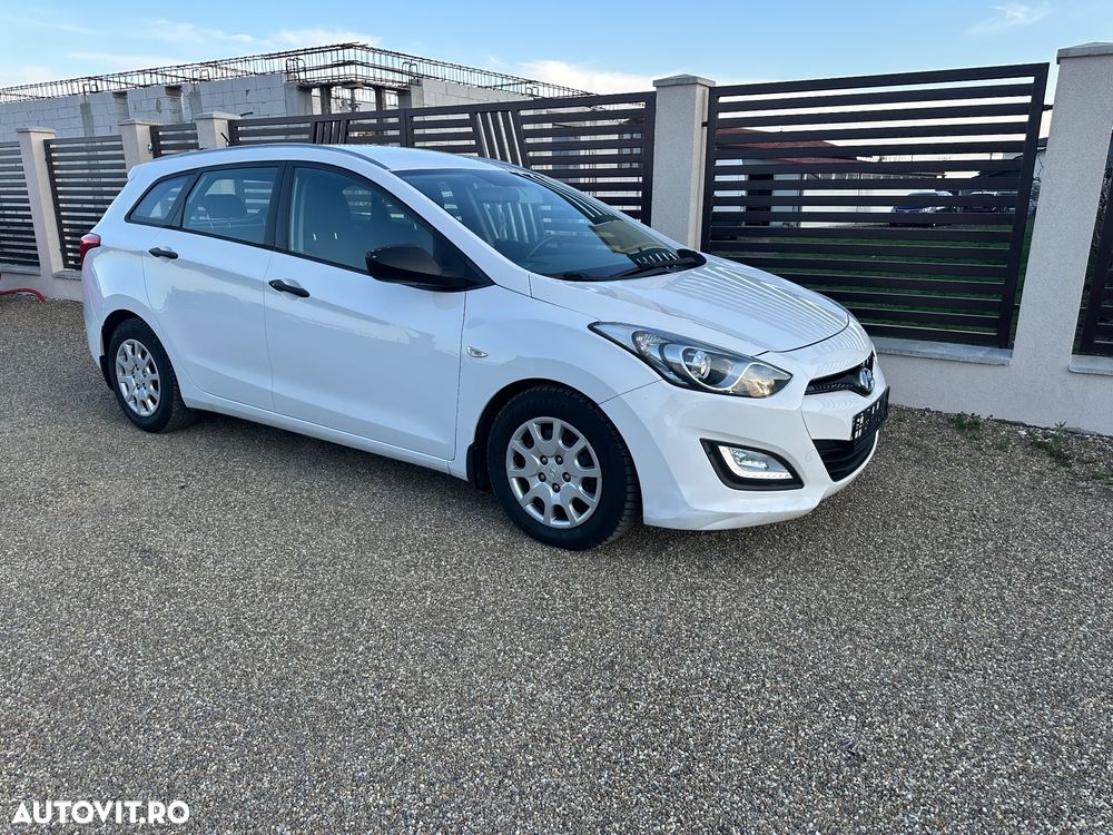 Hyundai i30 1.6 CRDI blue Style - 2