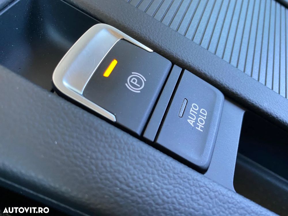 Volkswagen Passat - 19