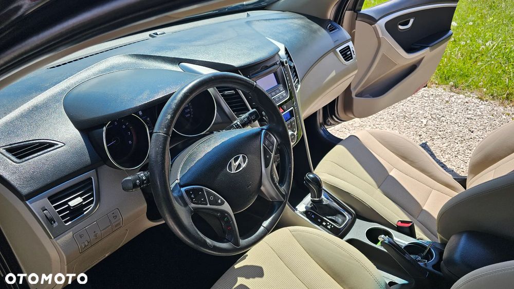 Hyundai i30 1.6 Automatik Trend - 12