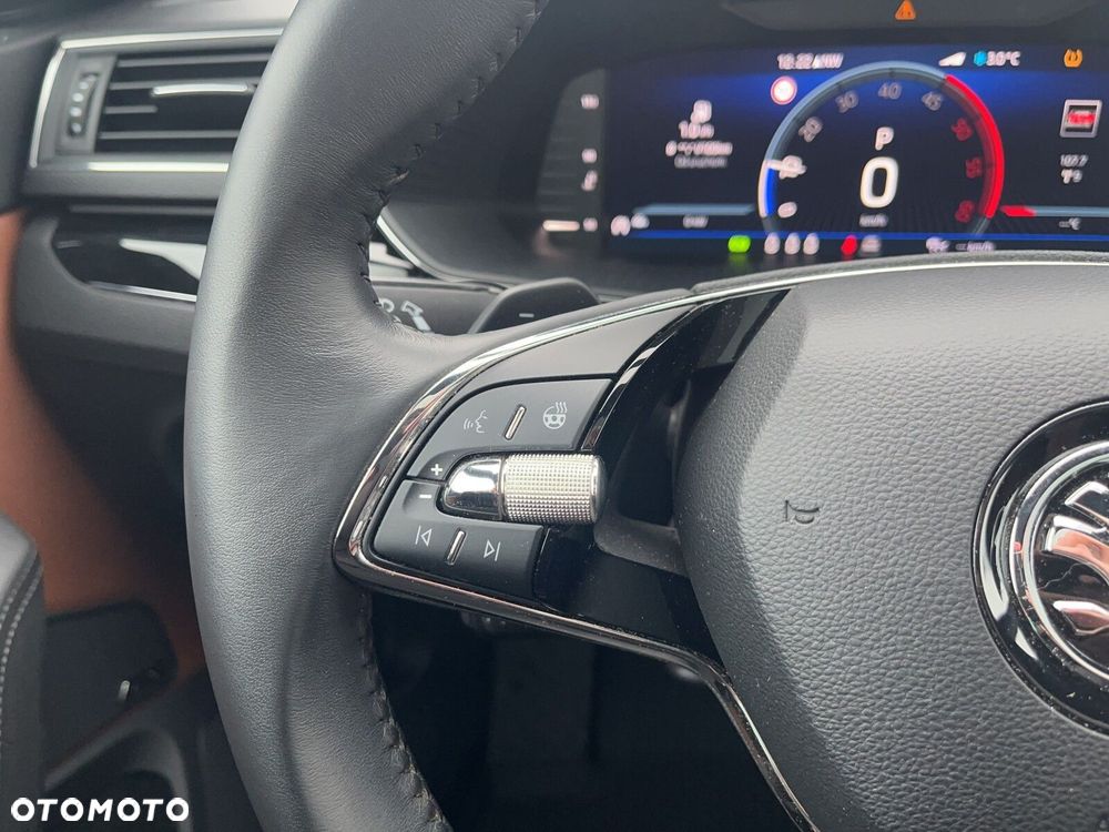 Skoda Superb 2.0 TDI SCR L&K DSG - 24