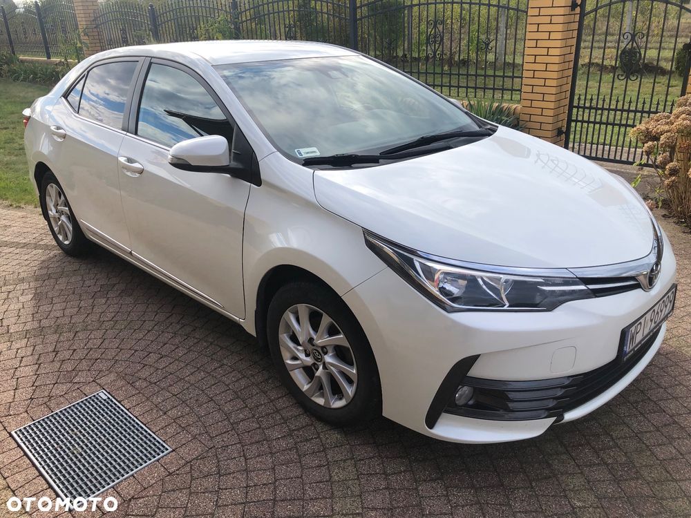 Toyota Corolla 1.6 Classic Plus - 2