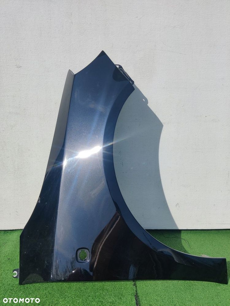 Błotnik prawy Skoda Fabia 2 czarny metalik