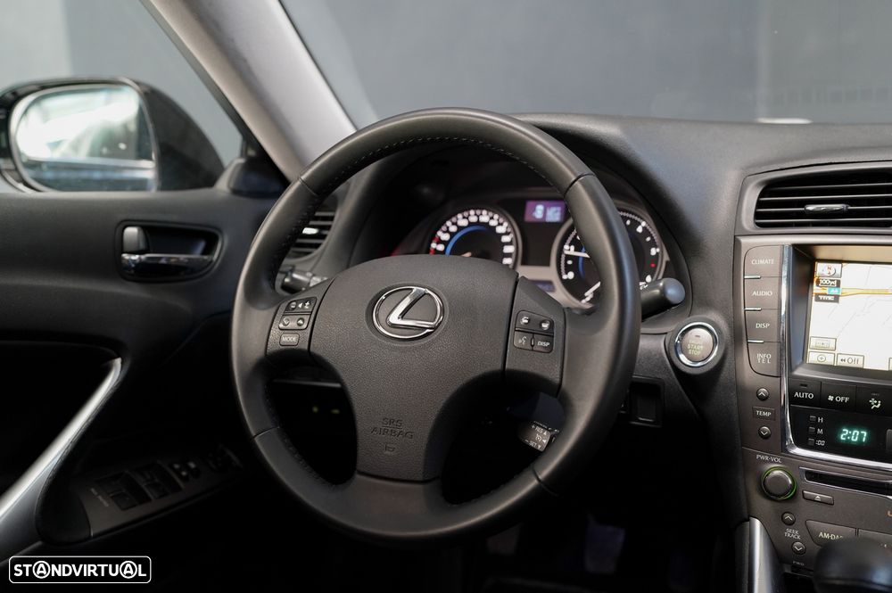 Lexus IS 220 d P.Executive 2G - 6