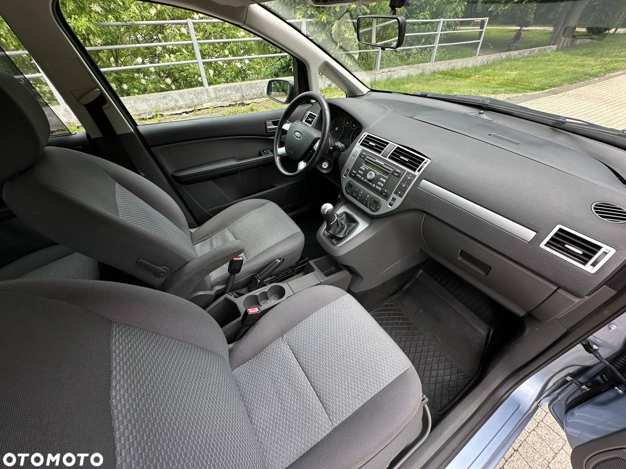 Ford C-MAX 1.8 Titanium - 8