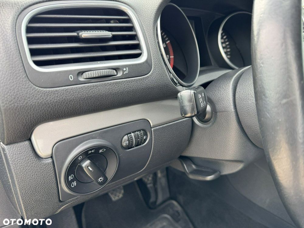 Volkswagen Golf 1.6 Trendline - 15