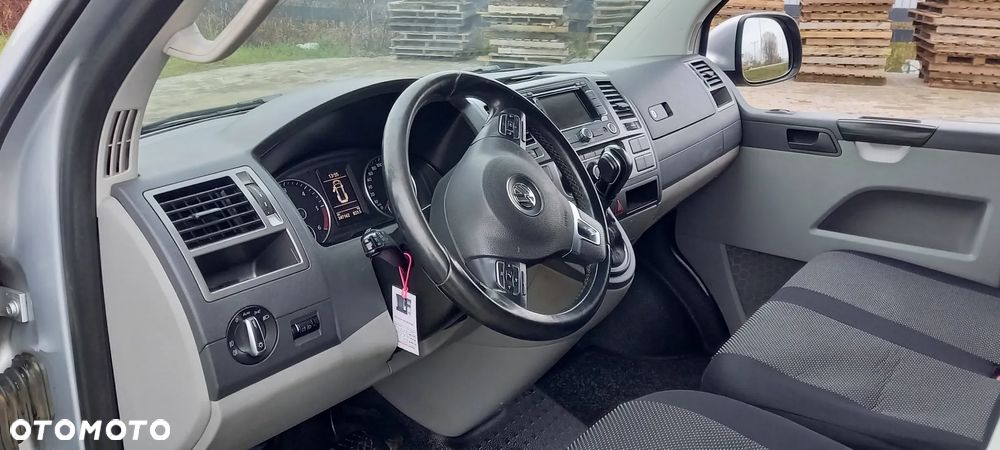 Volkswagen Transporter T5 - 24