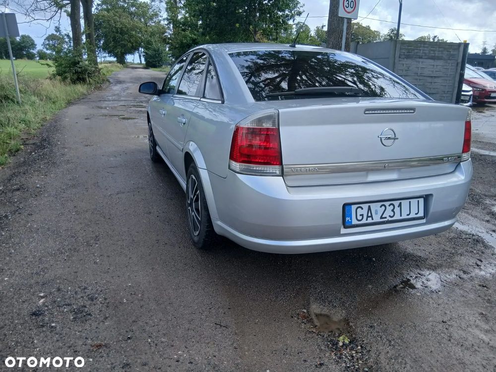 Opel Vectra 1.9 CDTI Sport / GTS - 4