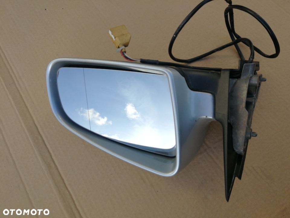 Lusterko zewnetrzne prawe Audi A4 B7 LY7W - 4
