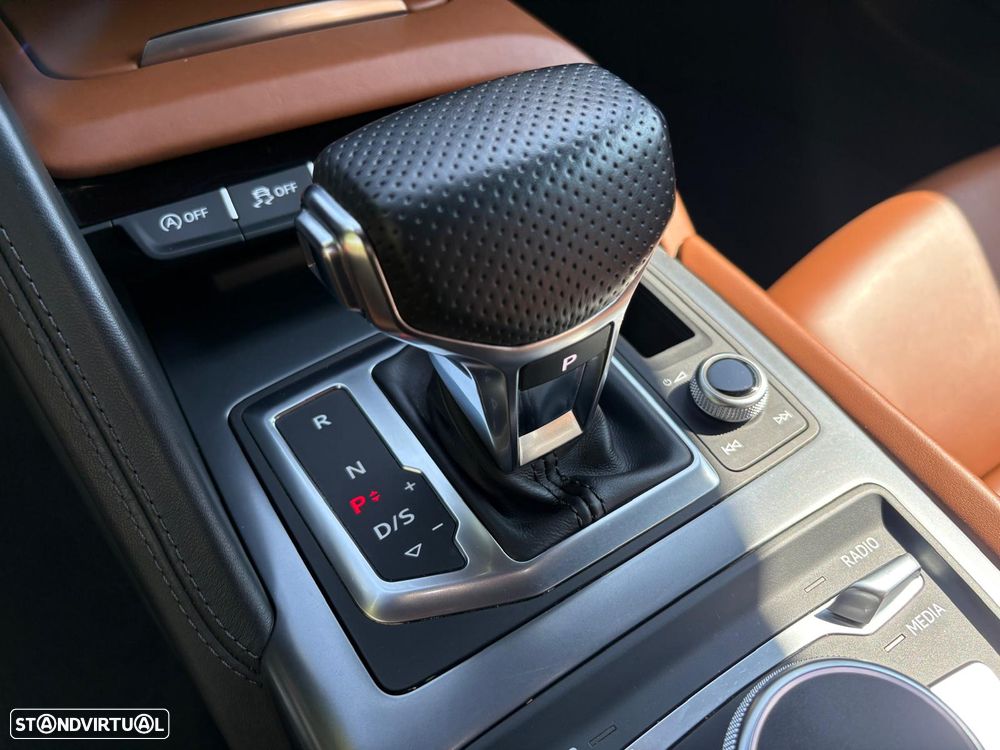 Audi R8 Coupé 5.2 FSI V10 S tronic - 18