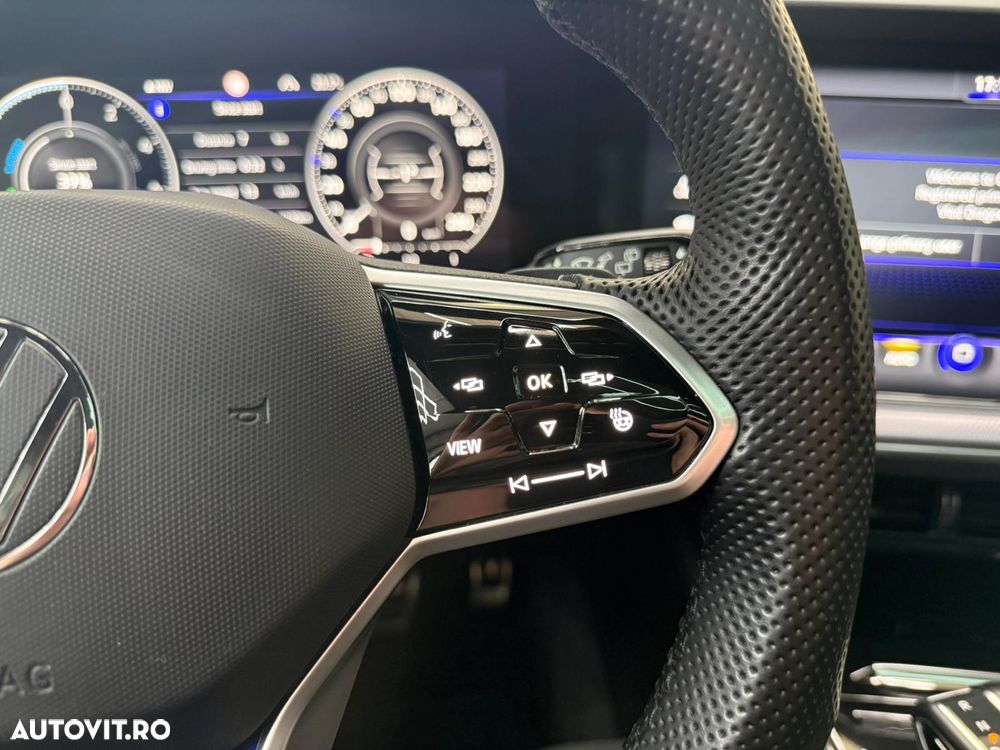 Volkswagen Touareg - 18