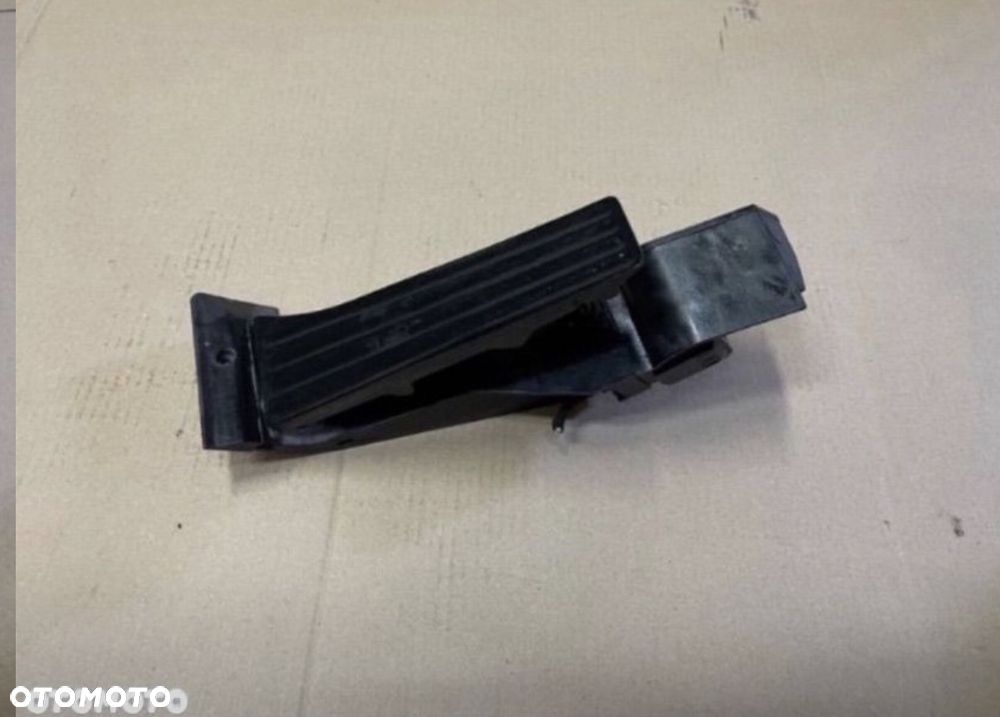 6772646 potencjometr pedał gazu Bmw 3 e90 e91 e92 5 e60 e61 e81 e87 - 2