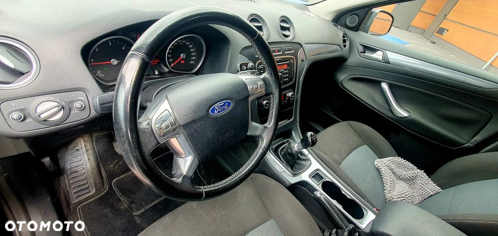 Ford Mondeo SW 2.0 TDCi Trend - 11