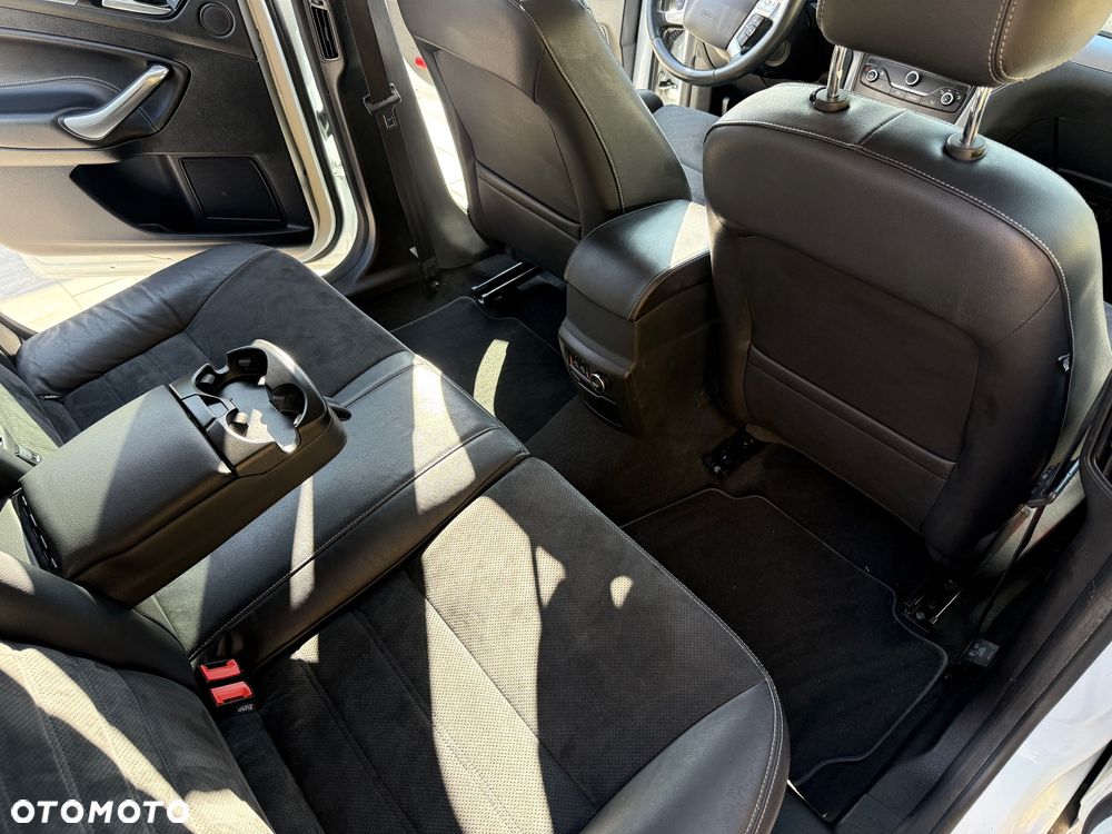 Ford Mondeo 2.0 TDCi Titanium - 12
