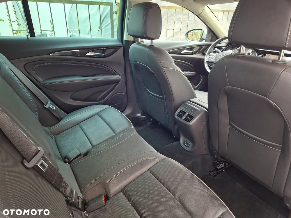 Opel Insignia Grand Sport 1.6 Diesel (118g) Dynamic - 11