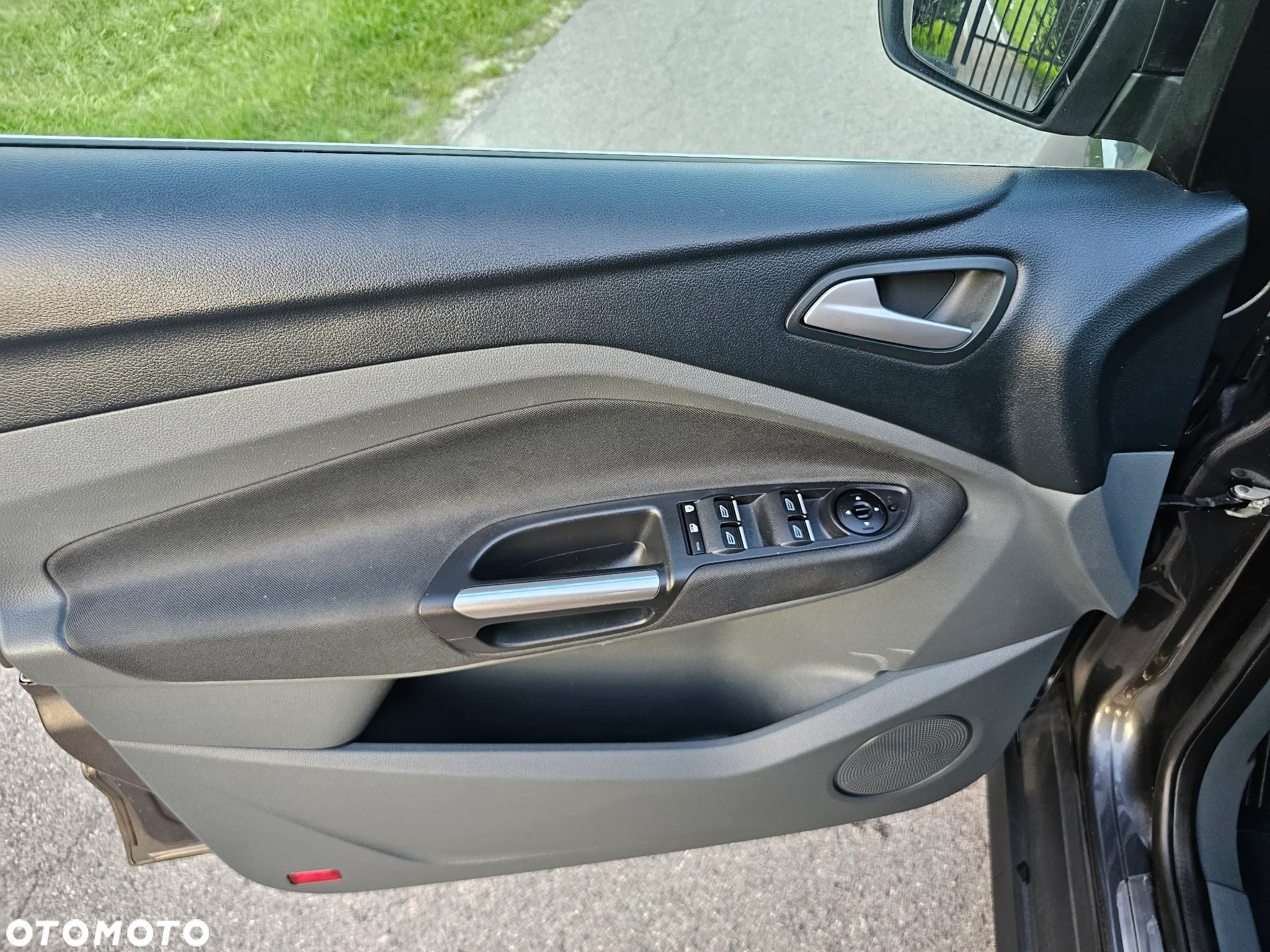Ford Grand C-MAX 1.6 TDCi Start-Stop-System Titanium - 20