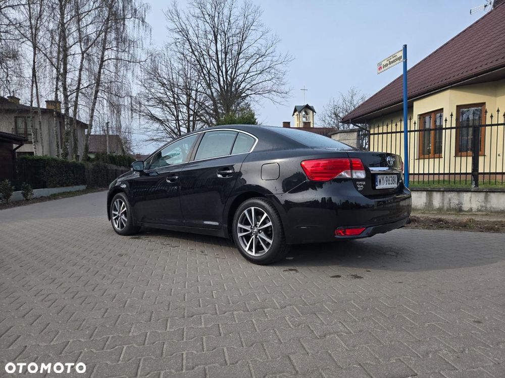 Toyota Avensis 2.0 Prestige MS - 9