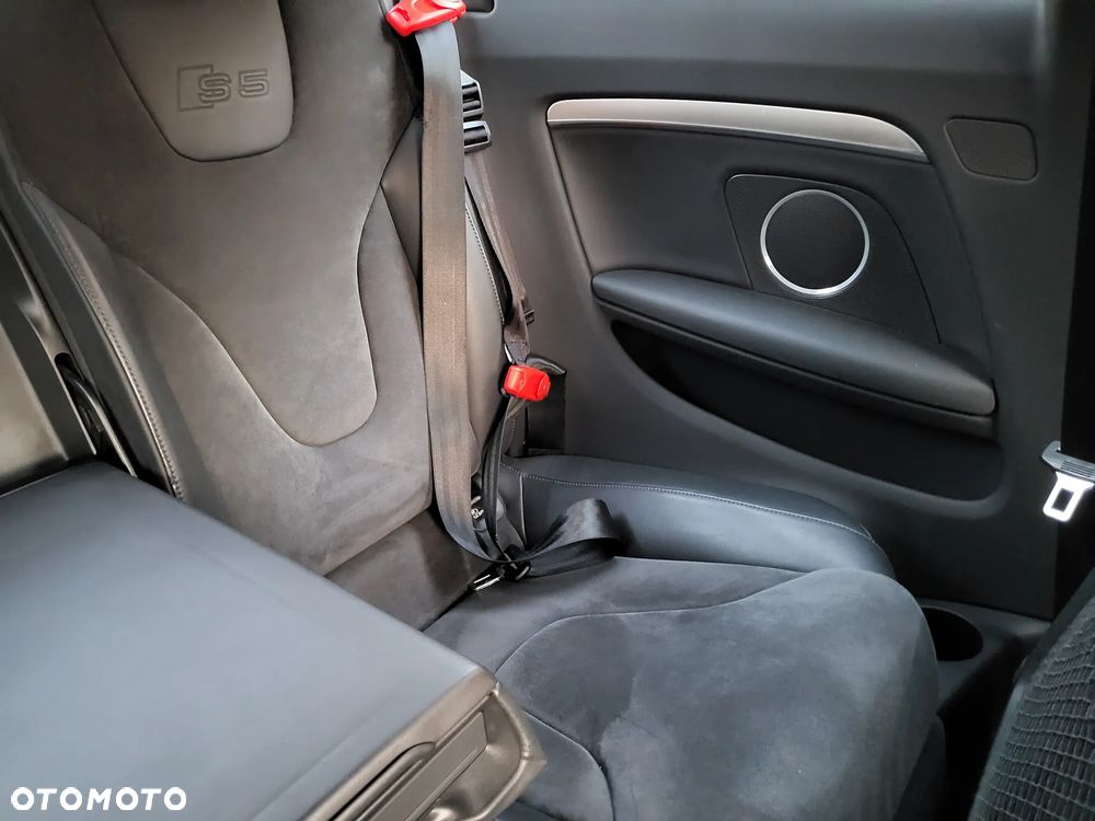 Audi S5 Coupé - 11