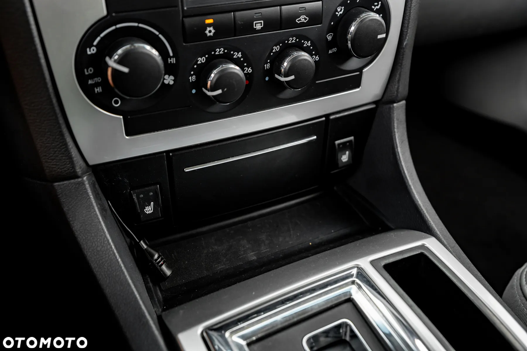 Chrysler 300C Touring 3.5 AWD Automatik - 34