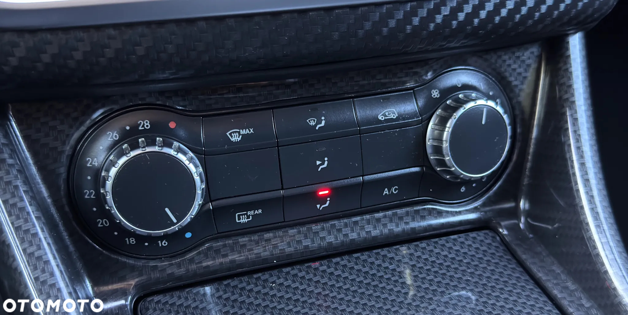 Mercedes-Benz Klasa A 250 4-Matic AMG Line - 24
