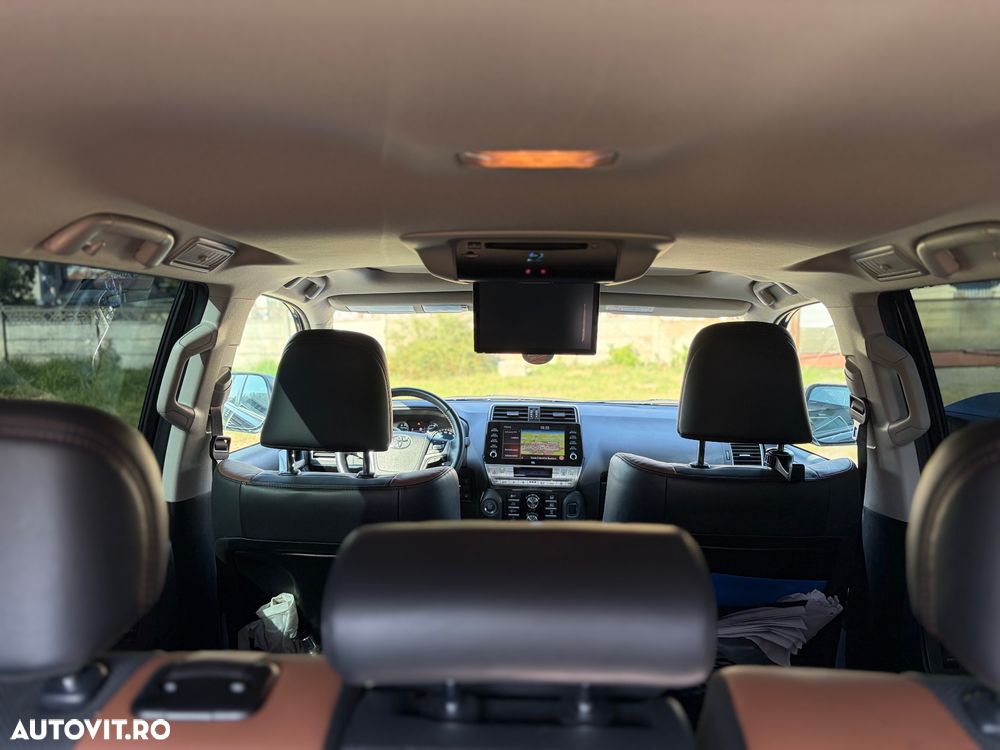 Toyota Land Cruiser 2.8l D-4D 204 CP A/T Luxury Black Matte Edition - 7