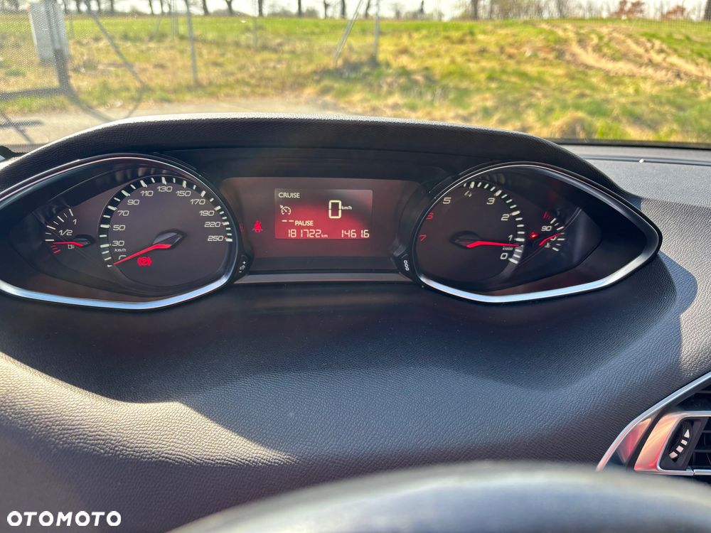 Peugeot 308 1.2 PureTech Active S&S - 8