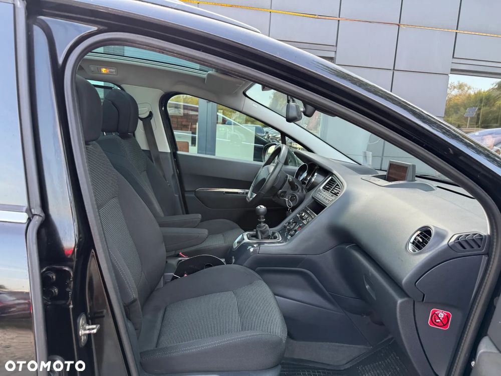 Peugeot 5008 1.6 HDi Access 7os - 24