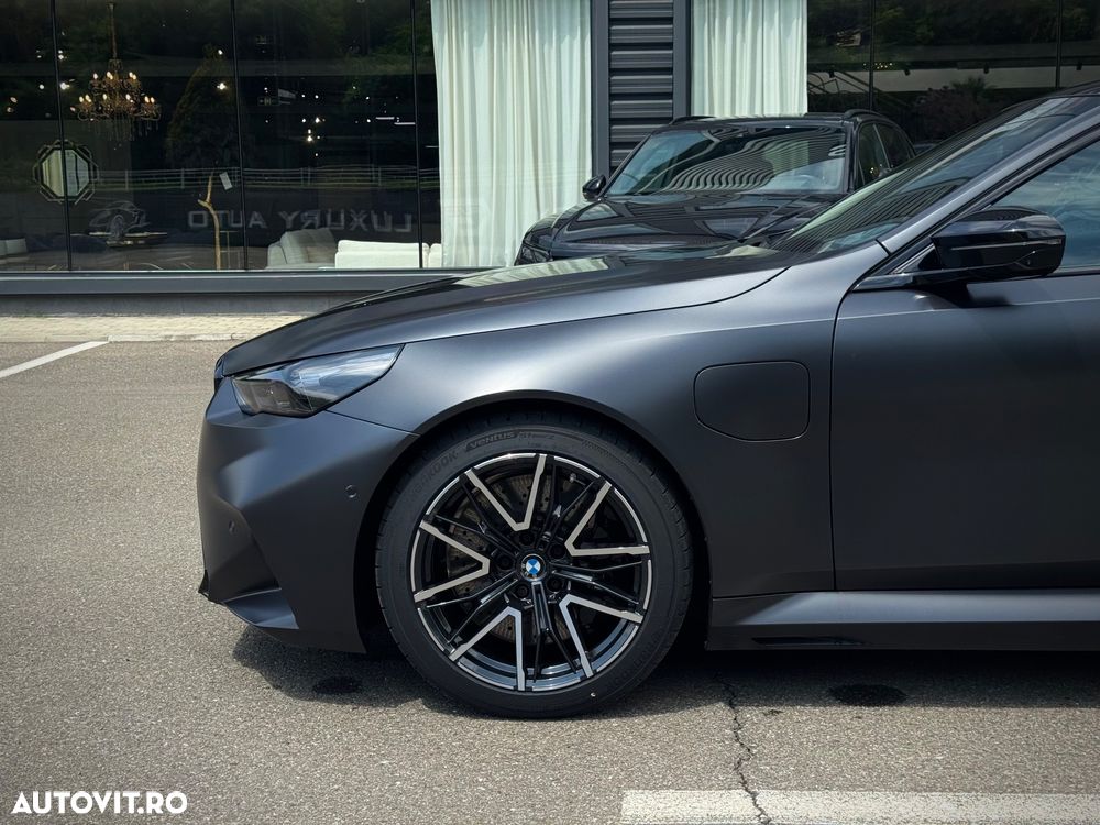 BMW M5 xDrive AT PHEV - 10