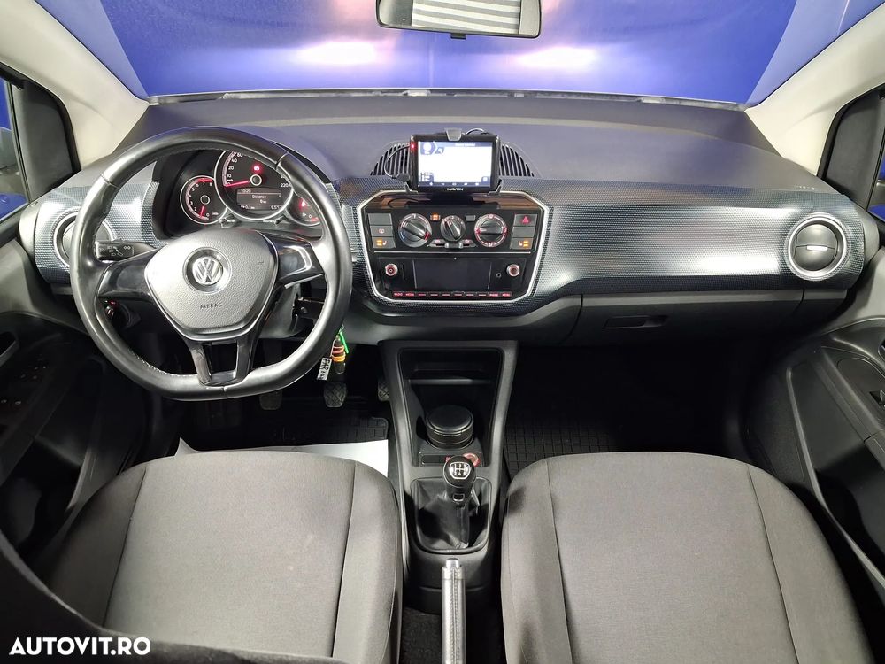 Volkswagen up! 1.0 High - 11
