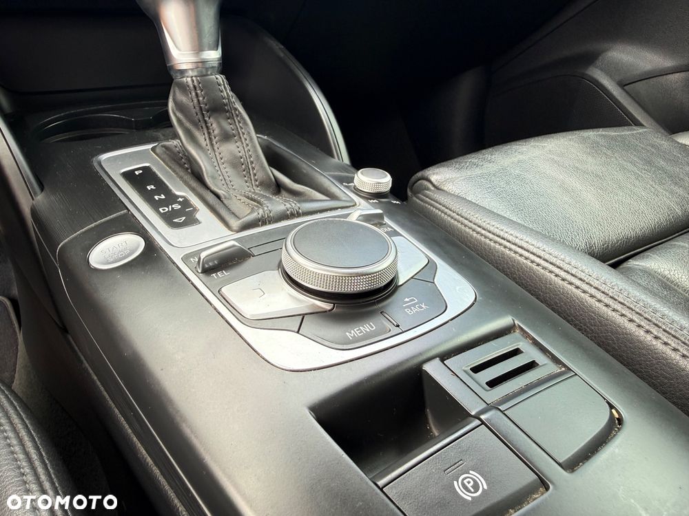 Audi A3 Sportback 30 TDI S tronic design - 24