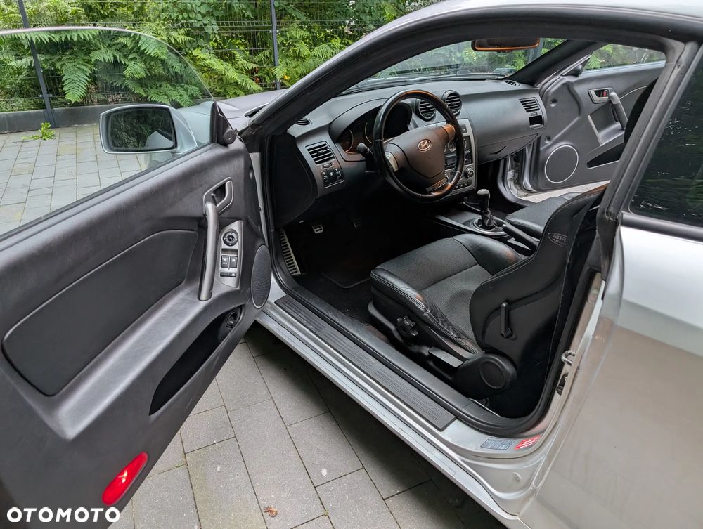 Hyundai Coupe - 17