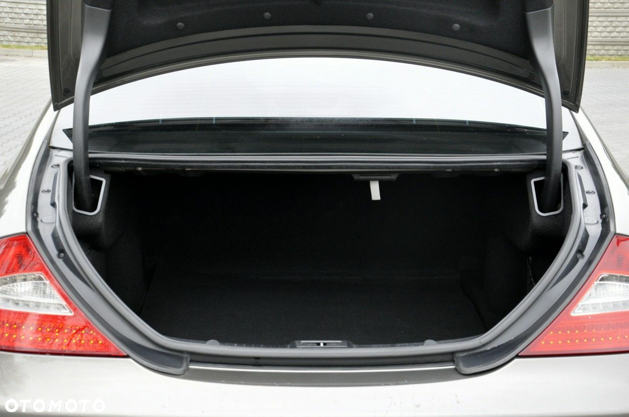 Mercedes-Benz CLS - 11