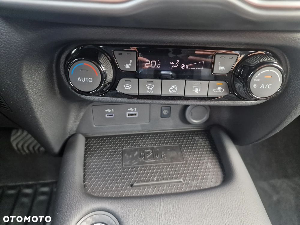 Nissan Juke 1.0 DIG-T N-Connecta DCT - 11