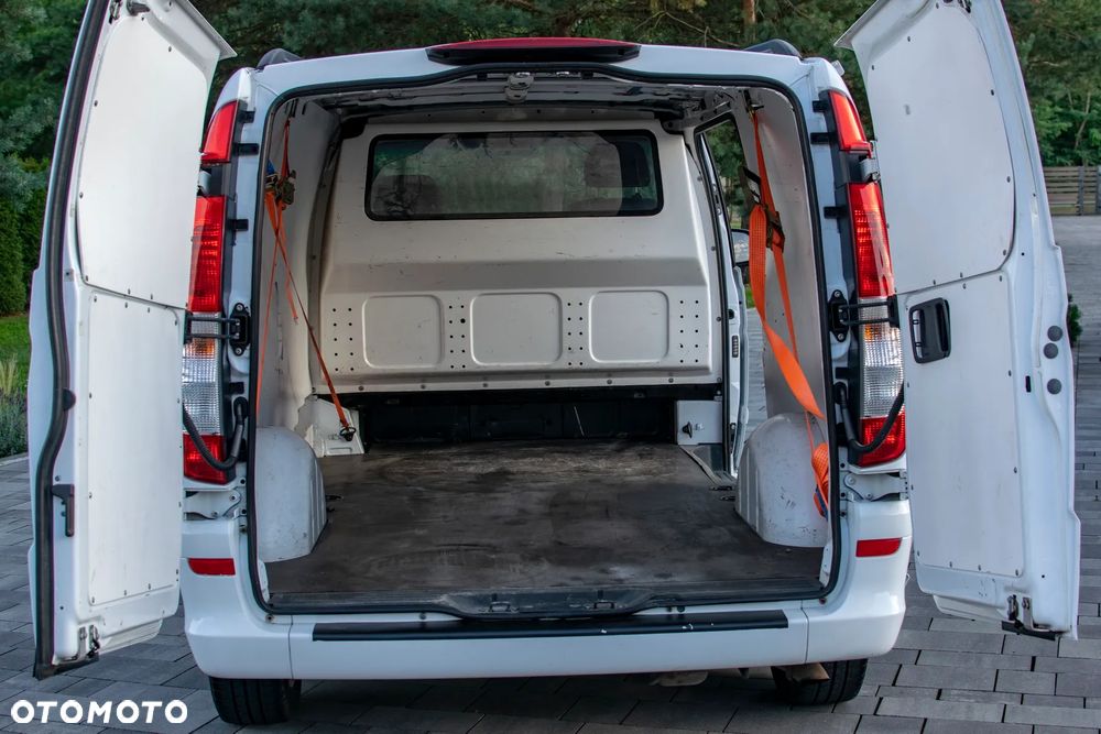 Mercedes-Benz VITO 122 - 28