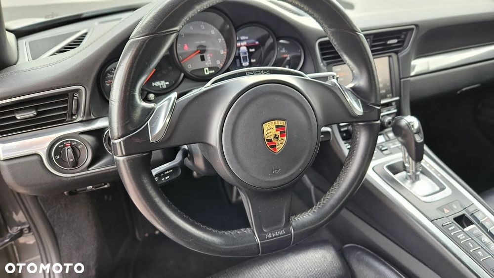 Porsche 911 Carrera 4S PDK - 12