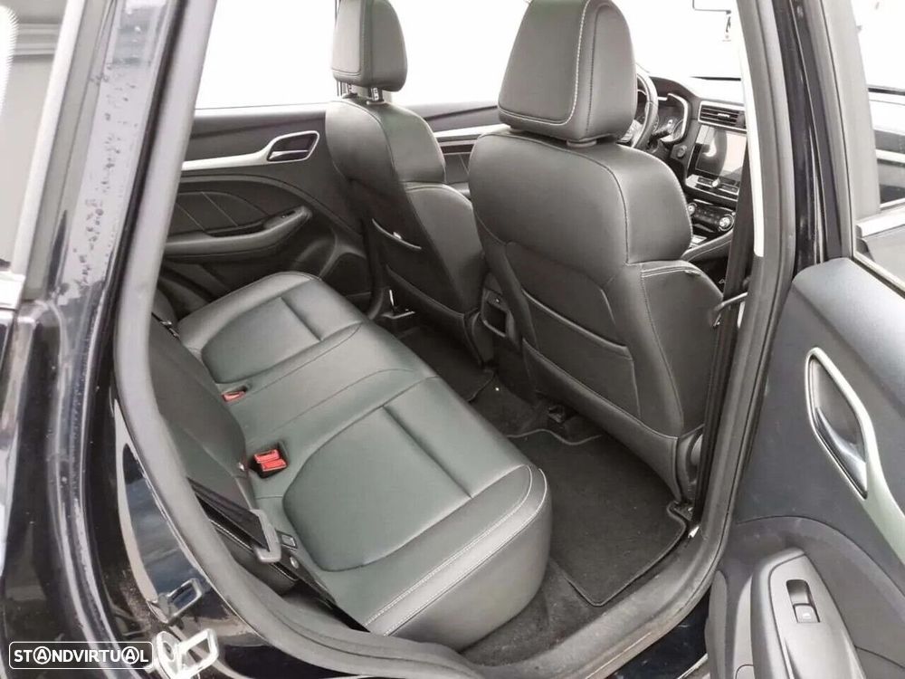 MG ZS EV 44.5 kWh Luxury - 10