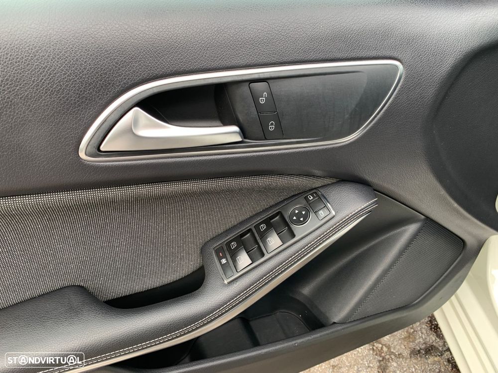 Mercedes-Benz A 180 d AMG Line - 47