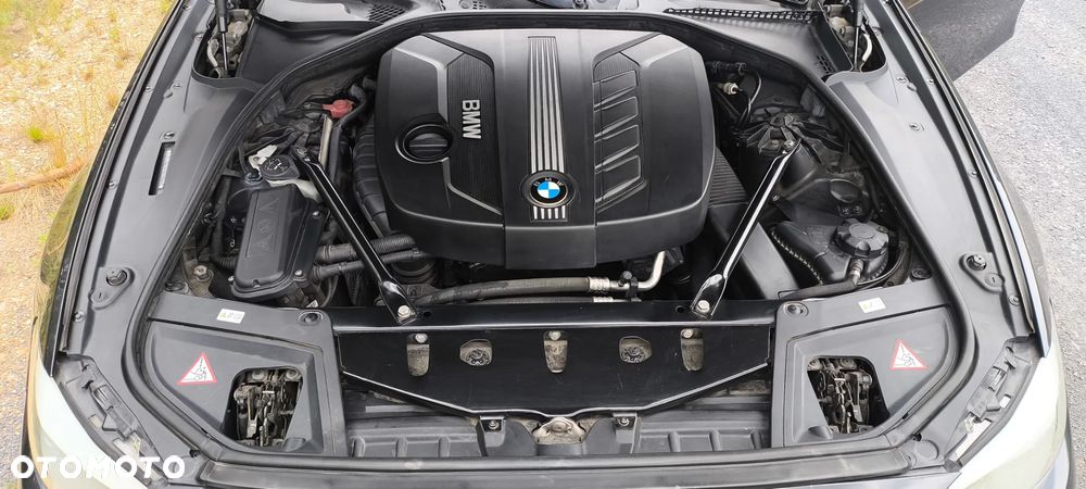 BMW Seria 5 520d - 22