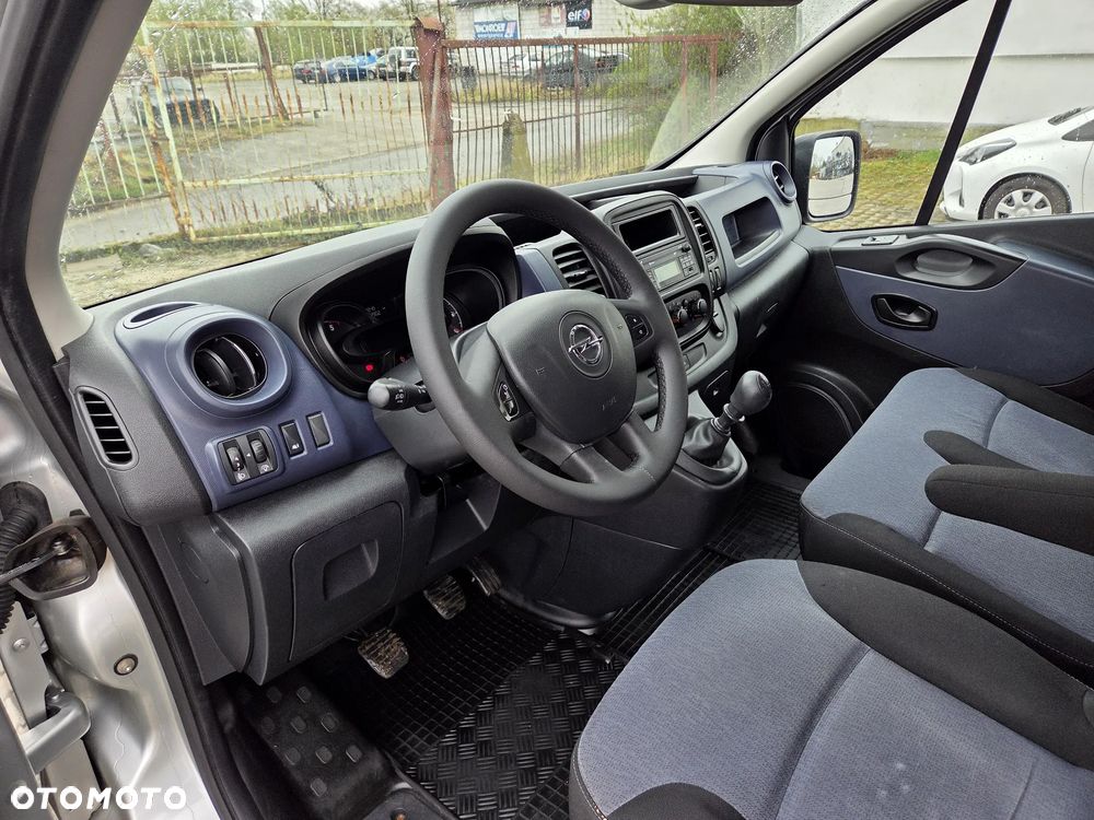 Opel VIVARO - 14