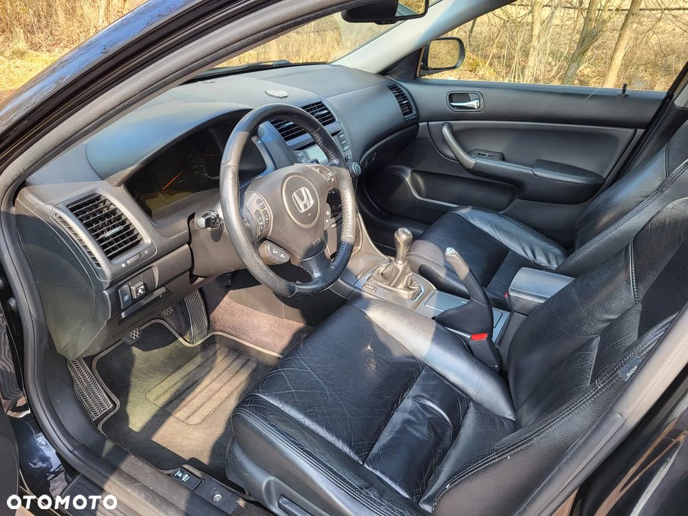 Honda Accord 2.0 Executive - 7