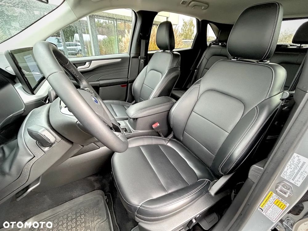 Ford Escape 2.0 EcoBoost AWD Titanium - 32