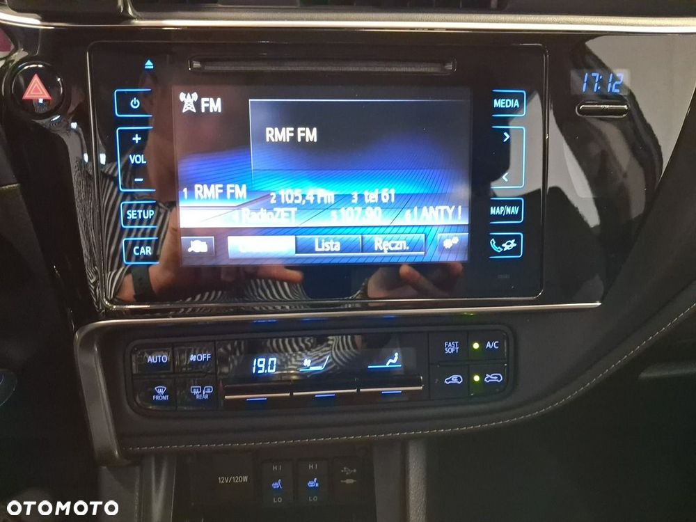Toyota Auris - 23