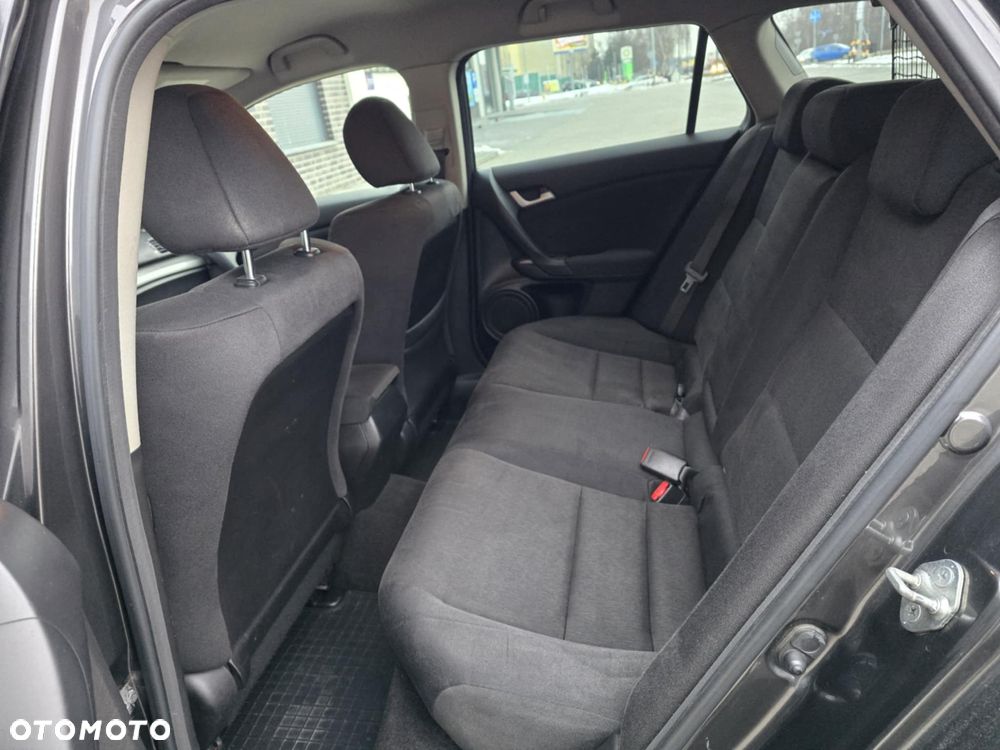 Honda Accord 2.0 Executive - 25