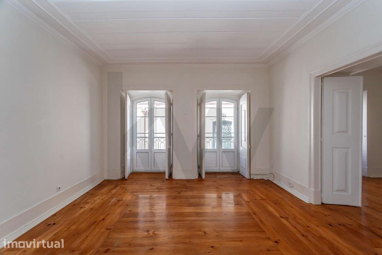 Magnifico Apartamento T4 | Campo de Ourique - Grande imagem: 2/30