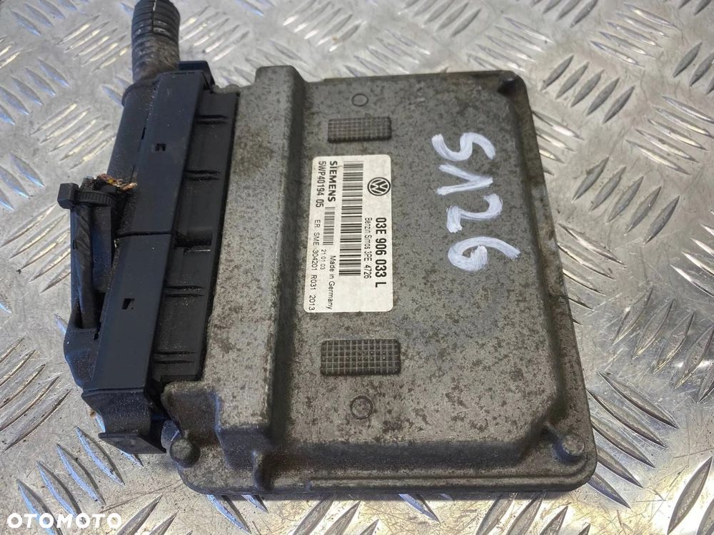 STEROWNIK MODUŁ KOMPUTER SILNIKA VW POLO V 6R 03E906033L 5WP4019405 - 3