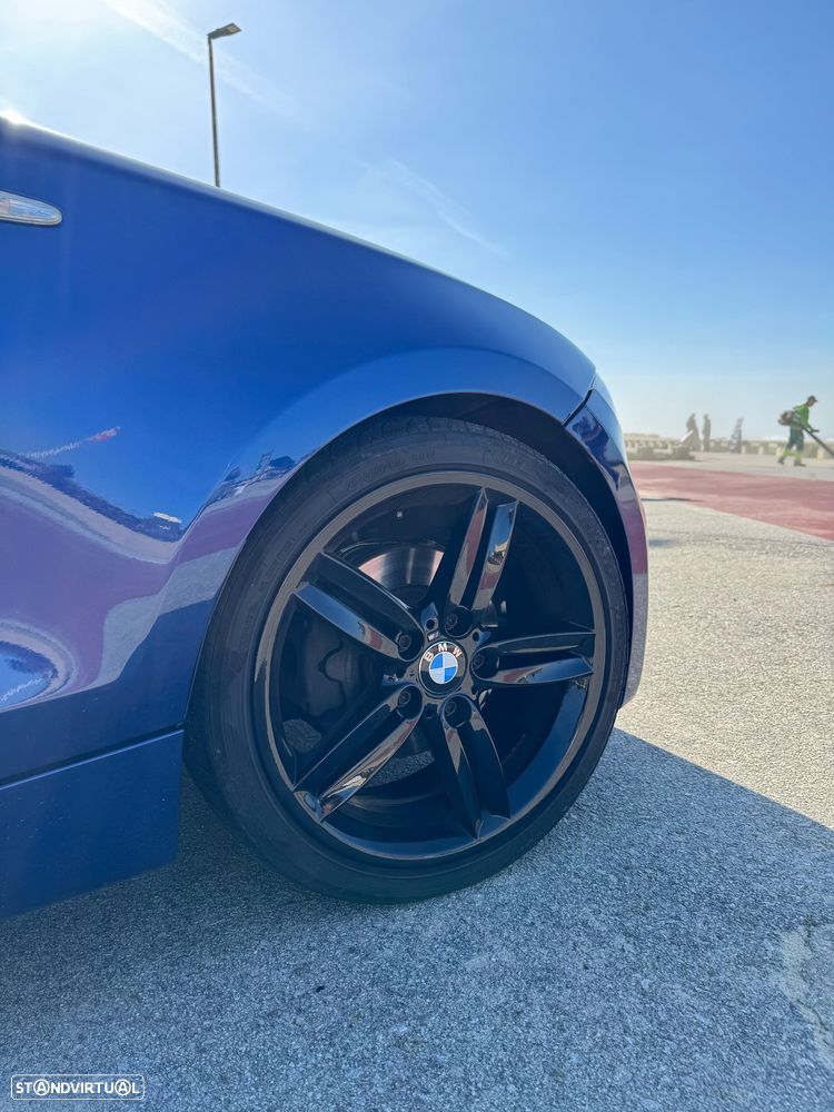 BMW 118 d Pack M - 10